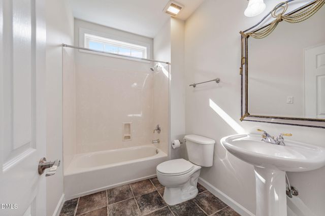 200 Faraday Court, Cary, NC 27518