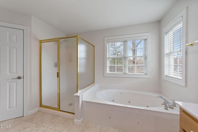 200 Faraday Court, Cary, NC 27518