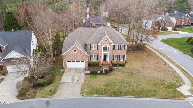 200 Faraday Court, Cary, NC 27518
