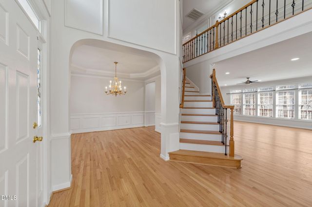 200 Faraday Court, Cary, NC 27518