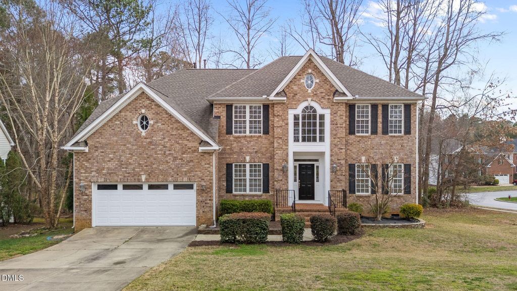 200 Faraday Court, Cary, NC 27518