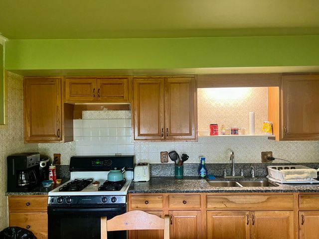 741 Timberline Parkway, Valparaiso, IN 46385