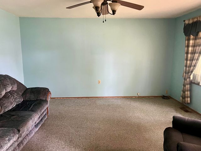 741 Timberline Parkway, Valparaiso, IN 46385