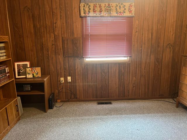 741 Timberline Parkway, Valparaiso, IN 46385