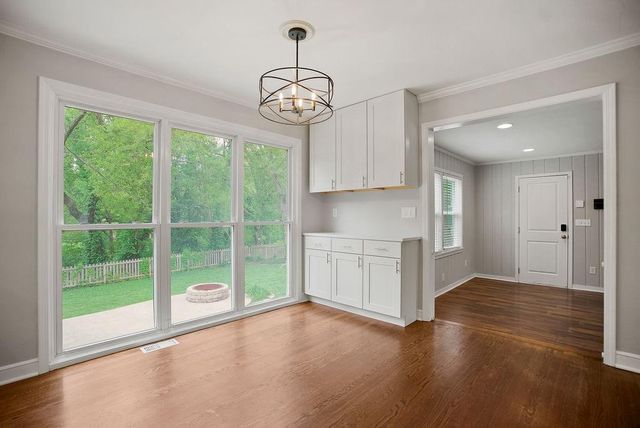 5826 FONTANA Drive, Fairway, KS 66205
