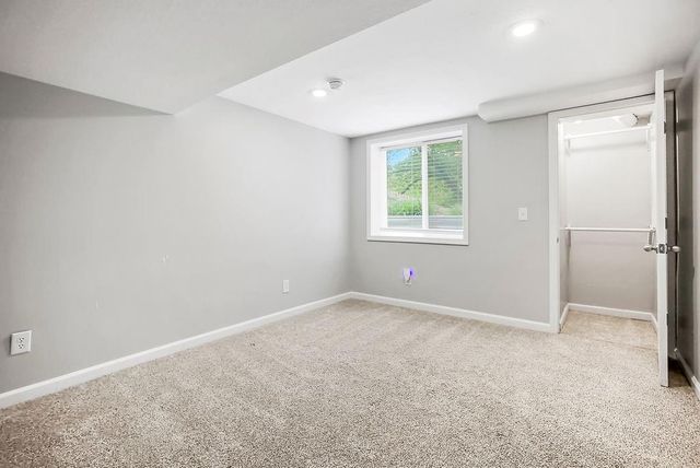 5826 FONTANA Drive, Fairway, KS 66205