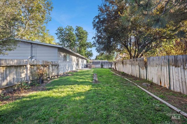 2037 S Curtis Rd, Boise, ID 83705