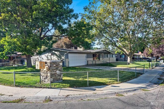 2037 S Curtis Rd, Boise, ID 83705