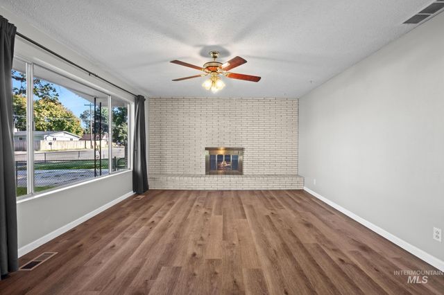 2037 S Curtis Rd, Boise, ID 83705