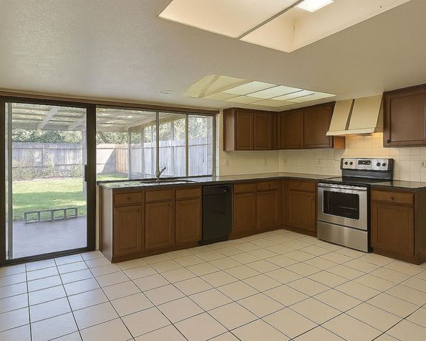 4726 Cairnleigh Drive, Houston, TX 77084