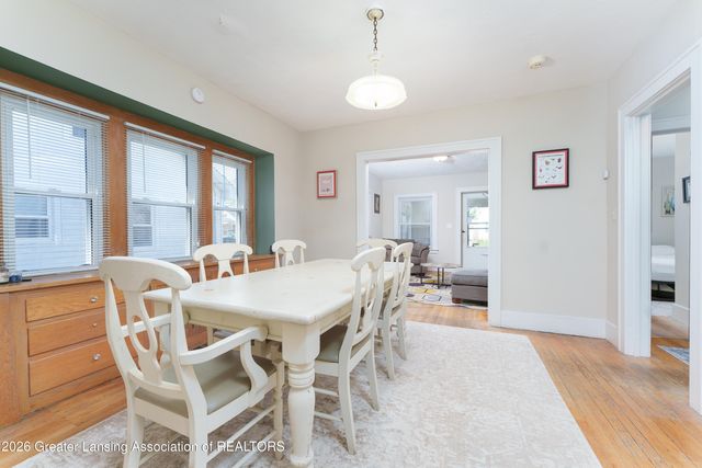 1823 Delevan Avenue, Lansing, MI 48910
