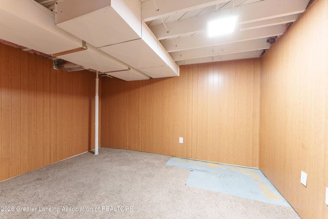 1823 Delevan Avenue, Lansing, MI 48910