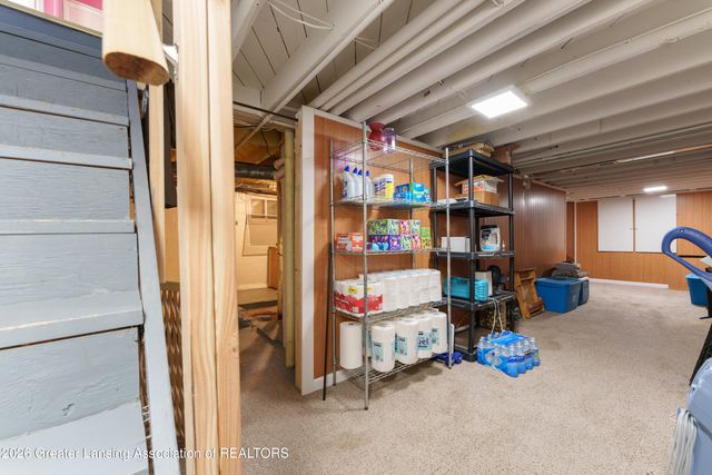 1823 Delevan Avenue, Lansing, MI 48910