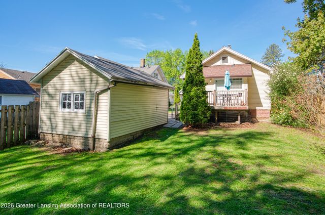 1823 Delevan Avenue, Lansing, MI 48910