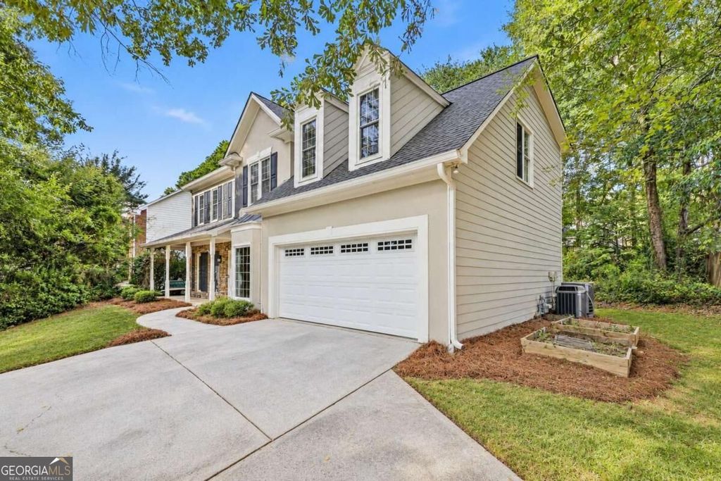 1315 Tuxedo Court, Lawrenceville, GA 30043 — photo 2