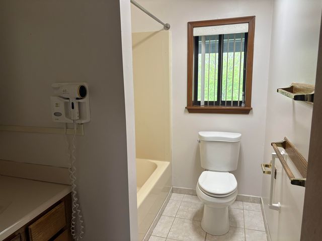 1390 Flushing Road, Flushing, MI 48433