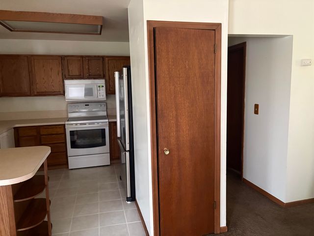 1390 Flushing Road, Flushing, MI 48433