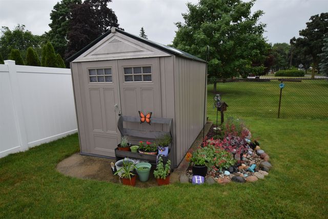 114 Burns Street, Essexville, MI 48732