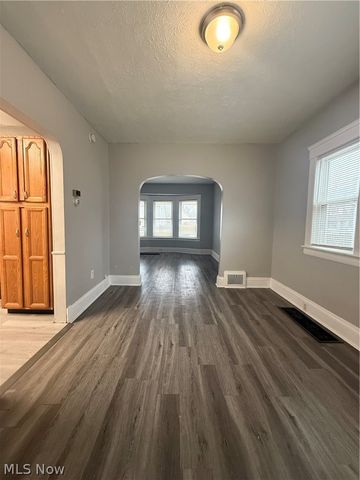 3058 W 116th Street, Cleveland, OH 44111