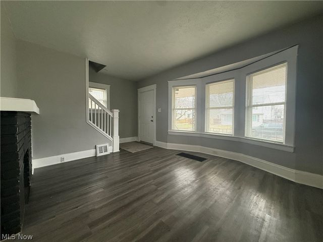 3058 W 116th Street, Cleveland, OH 44111