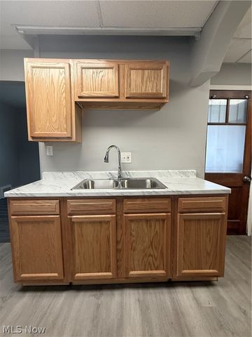 3058 W 116th Street, Cleveland, OH 44111