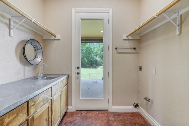 41545 Fm 3346 Road, Hempstead, TX 77445