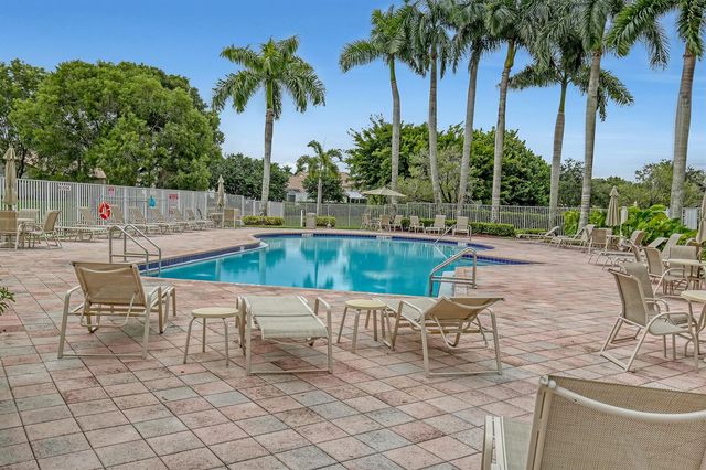 10751 Oak Bend Way, Wellington, FL 33414