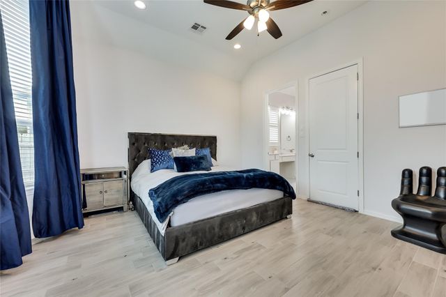 7705 Pace Ravine DR, Lago Vista, TX 78645