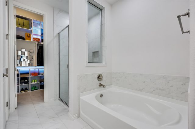 7705 Pace Ravine DR, Lago Vista, TX 78645