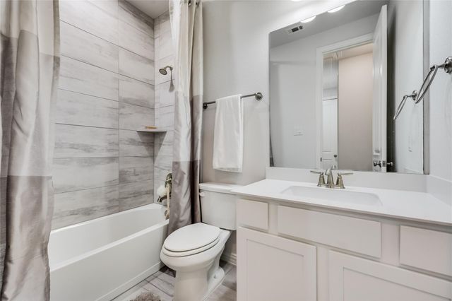 7705 Pace Ravine DR, Lago Vista, TX 78645