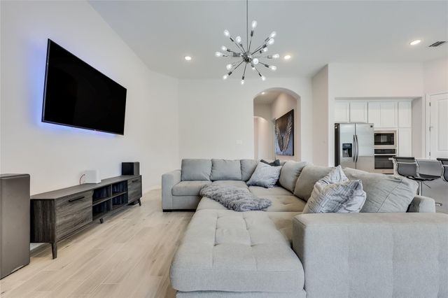 7705 Pace Ravine DR, Lago Vista, TX 78645