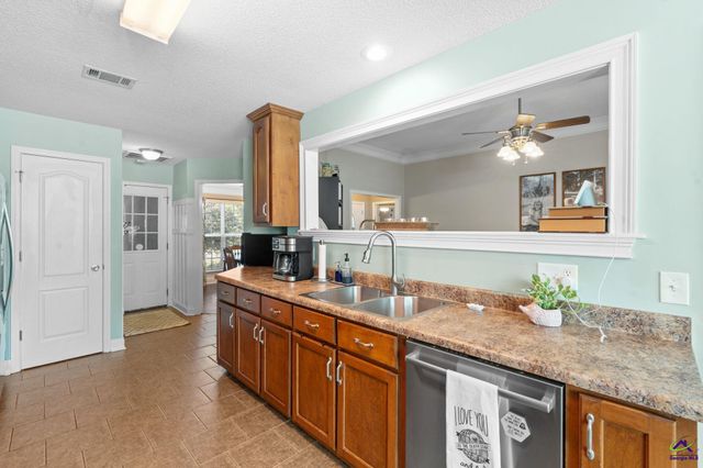 103 Wooden Eagle Trail, Kathleen, GA 31047