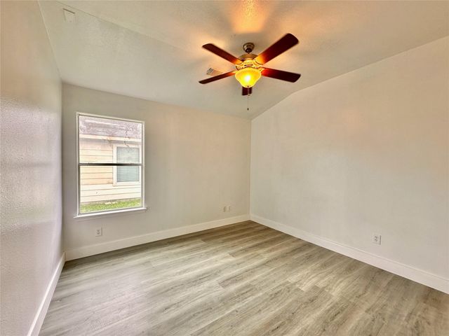 8202 Radial Court, Rosharon, TX 77583