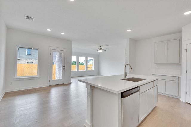 13525 Muny PKWY, Elgin, TX 78621