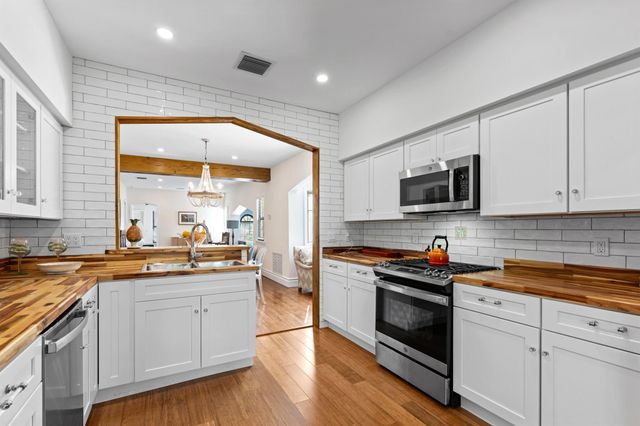 120 18th Avenue N, Lake Worth Beach, FL 33460