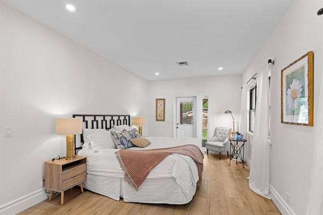 120 18th Avenue N, Lake Worth Beach, FL 33460