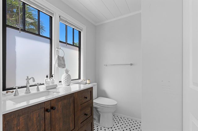 120 18th Avenue N, Lake Worth Beach, FL 33460