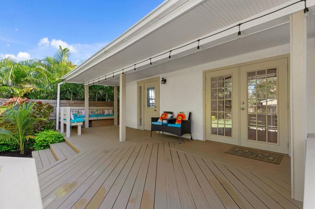 120 18th Avenue N, Lake Worth Beach, FL 33460