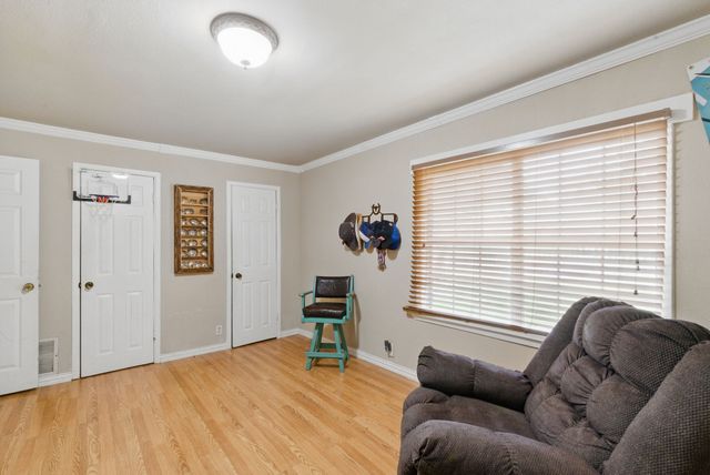 210 Aikens Street, Lipan, TX 76462