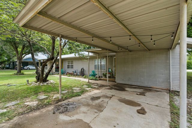 210 Aikens Street, Lipan, TX 76462