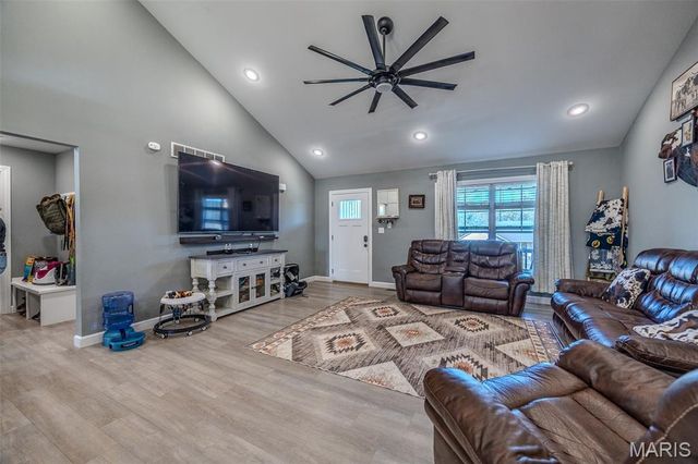 205 Majestic, Waynesville, MO 65583