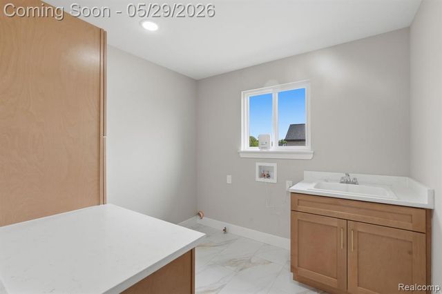 50965 Remar Farms Dr, Macomb, MI 48044