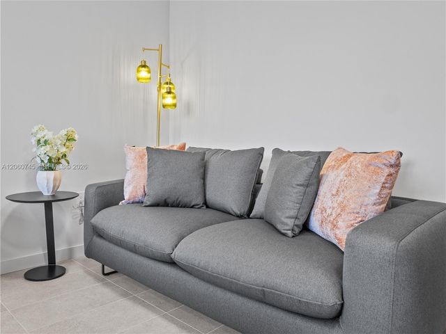 121 NE 5th Street 504, Miami, FL 33132