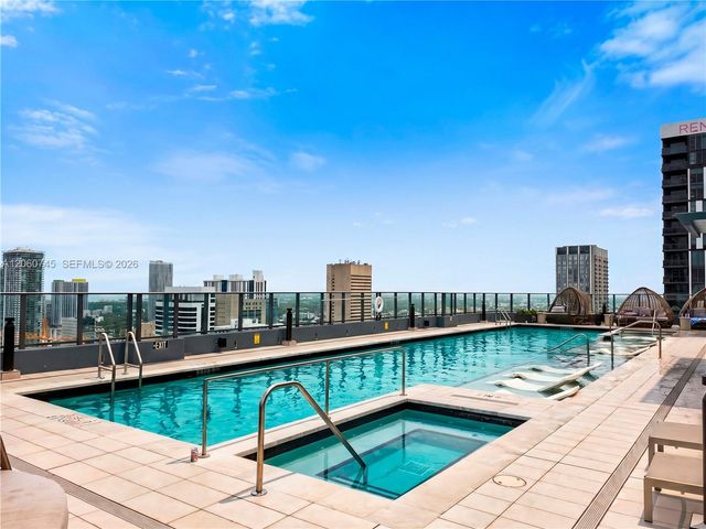 121 NE 5th Street 504, Miami, FL 33132
