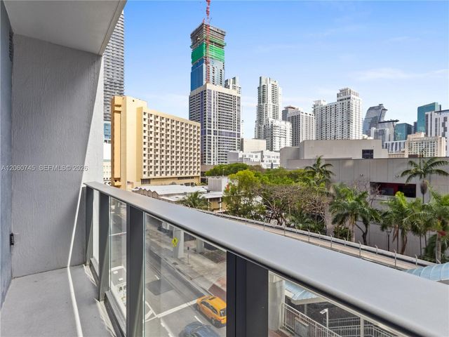 121 NE 5th Street 504, Miami, FL 33132
