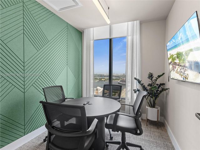 121 NE 5th Street 504, Miami, FL 33132