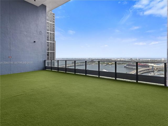 121 NE 5th Street 504, Miami, FL 33132