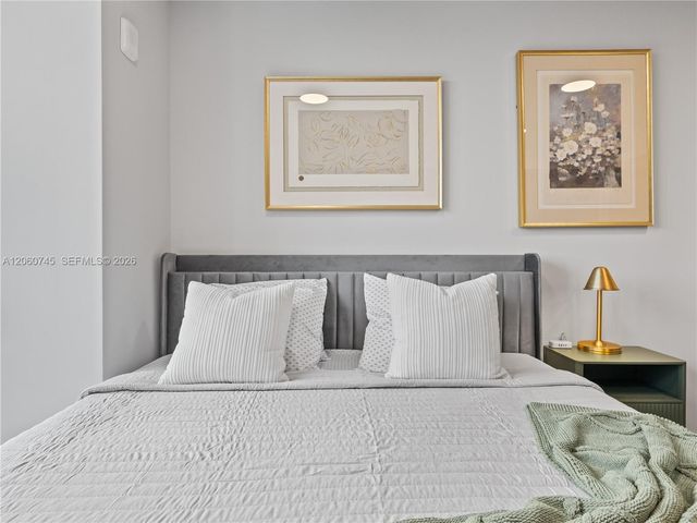 121 NE 5th Street 504, Miami, FL 33132