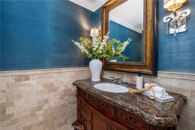 22421 Labrusca, Mission Viejo, CA 92692