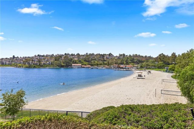 22421 Labrusca, Mission Viejo, CA 92692